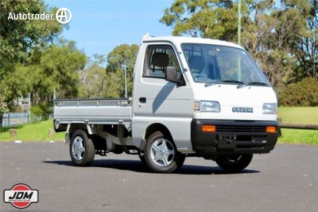 White 1994 Suzuki Carry Ute Tray